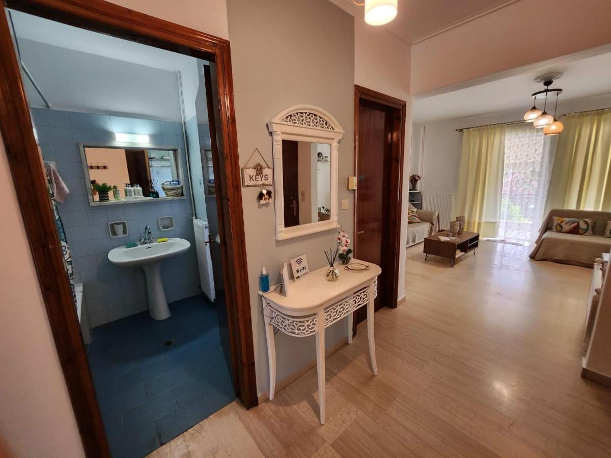 Queen Aspri Apartment 3' Min To The Beach! Antikyra Exterior photo