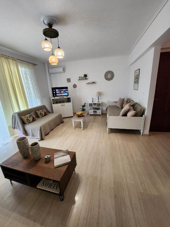 Queen Aspri Apartment 3' Min To The Beach! Antikyra Exterior photo